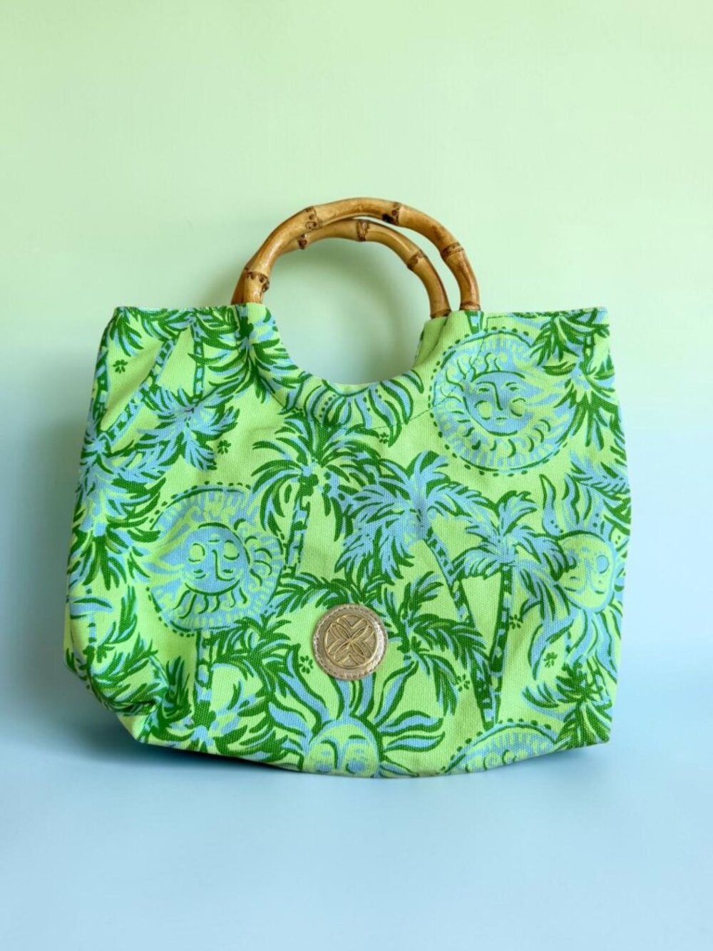LILLY PULITZER Catching Rays Green Graphic Bamboo Handle Bag